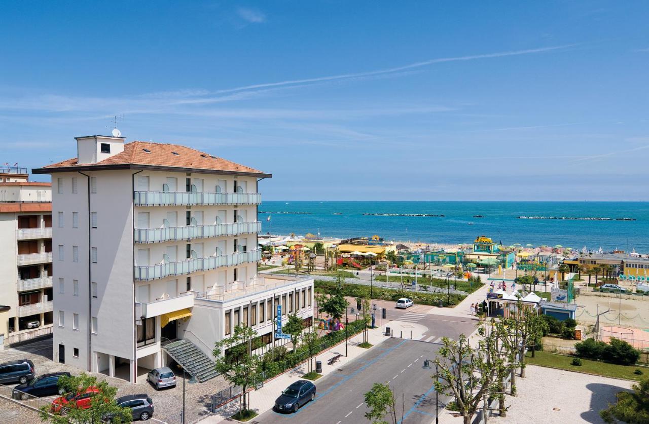 צ'סנטיקו Little Hotel מראה חיצוני תמונה